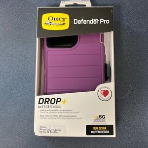 Otter box iPhone case.